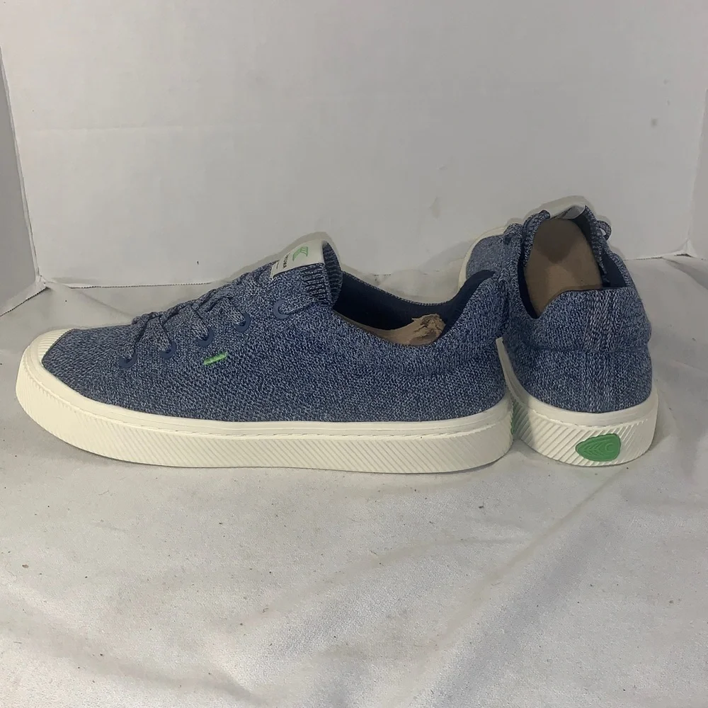 Cariuma IBI Denim Blue Knit Low-Top Sneakers